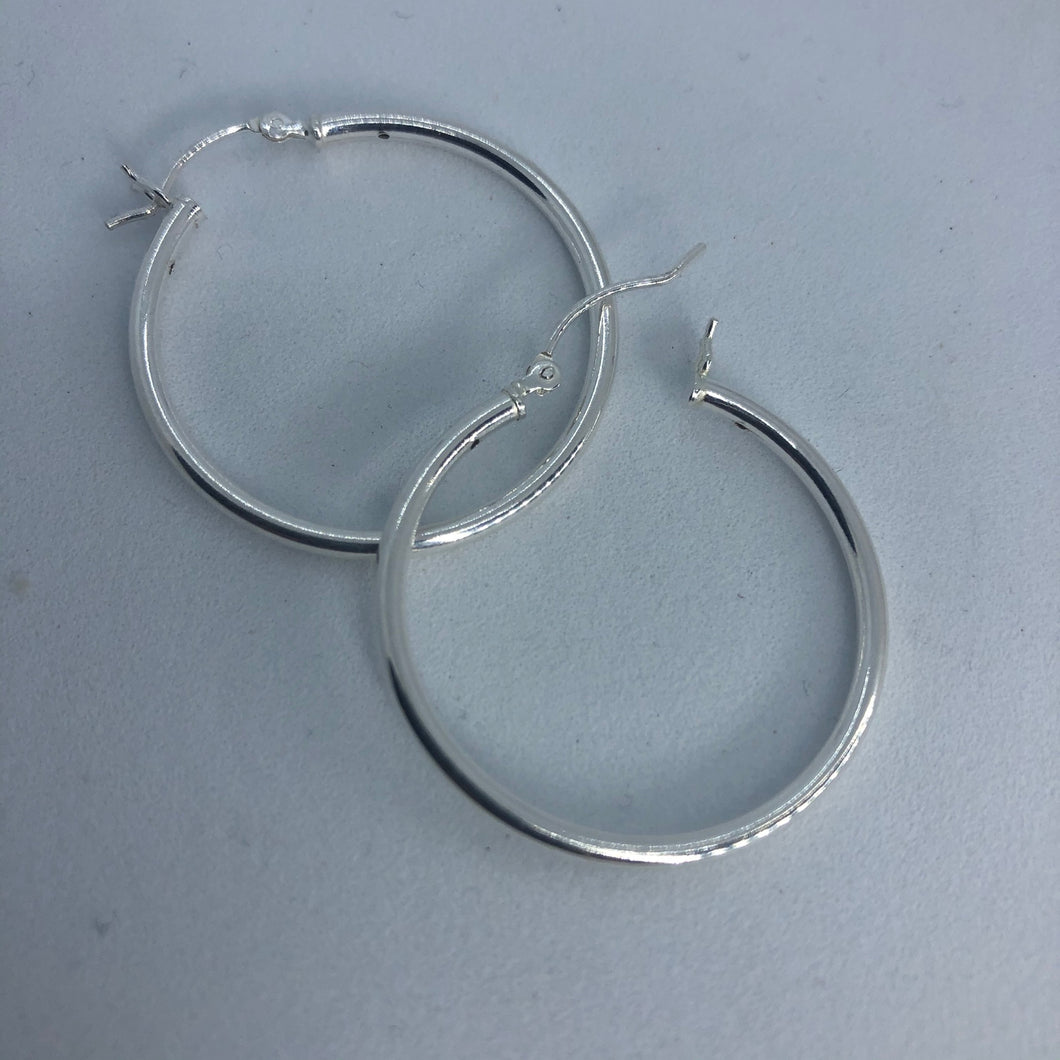 Silver Round Wire Hoop Earrings
