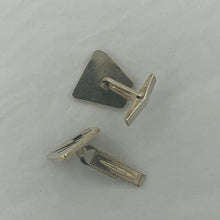 Load image into Gallery viewer, 70&#39;s Silver Cufflinks
